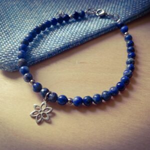Bransoletka z lapis lazuli "Azure Bloom"
